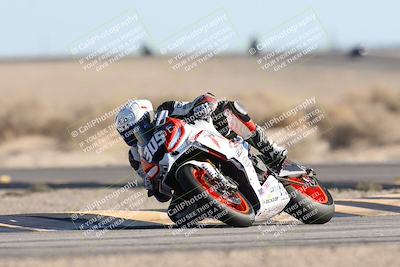 media/Dec-07-2025-CVMA (Sun) [[3e7d2de5dc]]/Race 11-Formula 2-CVMA Hooligans-American Thunder/